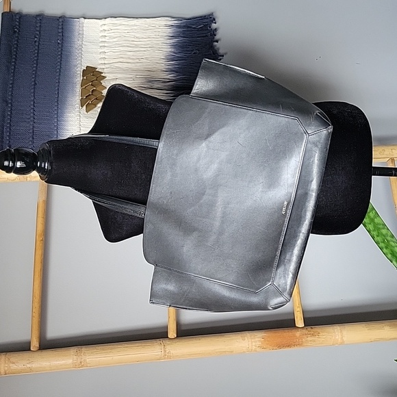 Auxiliary Aritzia BEGA Tote Bag - Picture 3 of 10